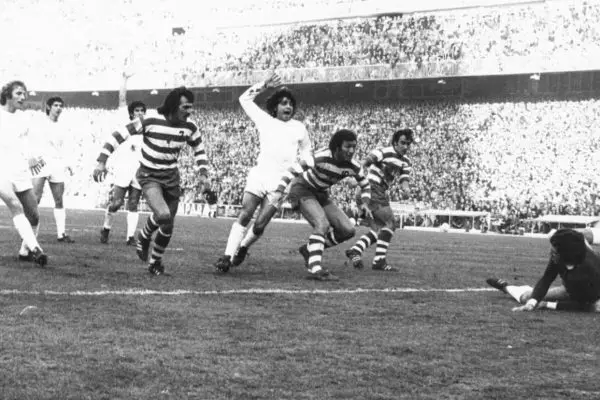 Muأ±oz falls and Molowny loses to Granada